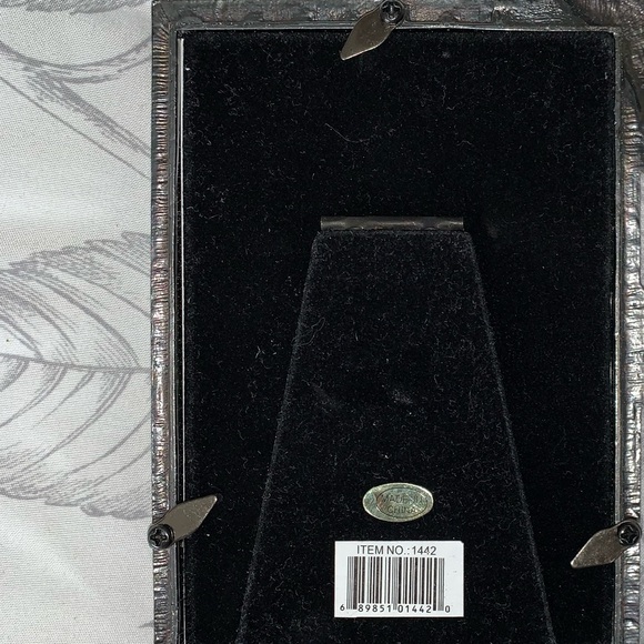 🤍 Country Picture Frame - Picture 2 of 3